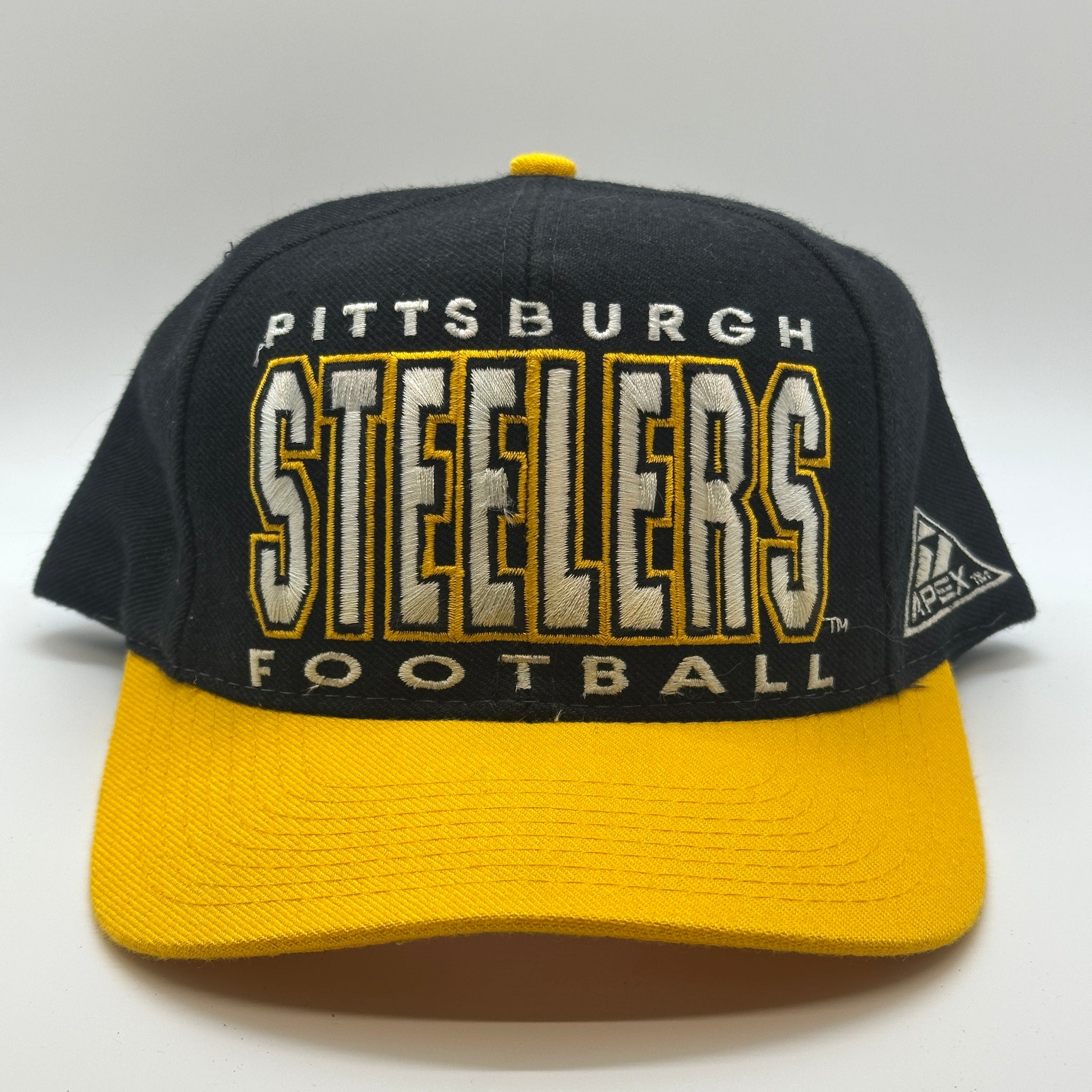 Pro Line Apex Pittsburgh Steelers Football NFL Snapback